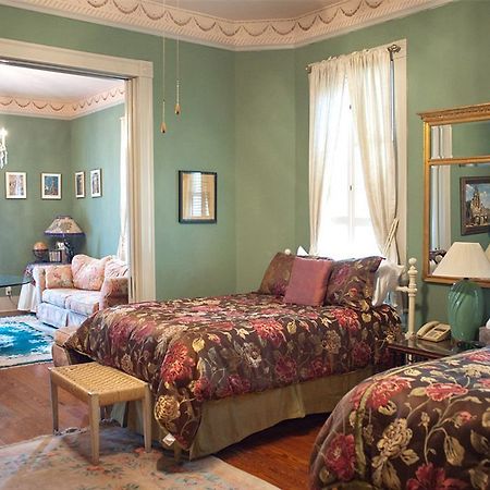 Arbor House Suites Bed And Breakfast San Antonio Bagian luar foto