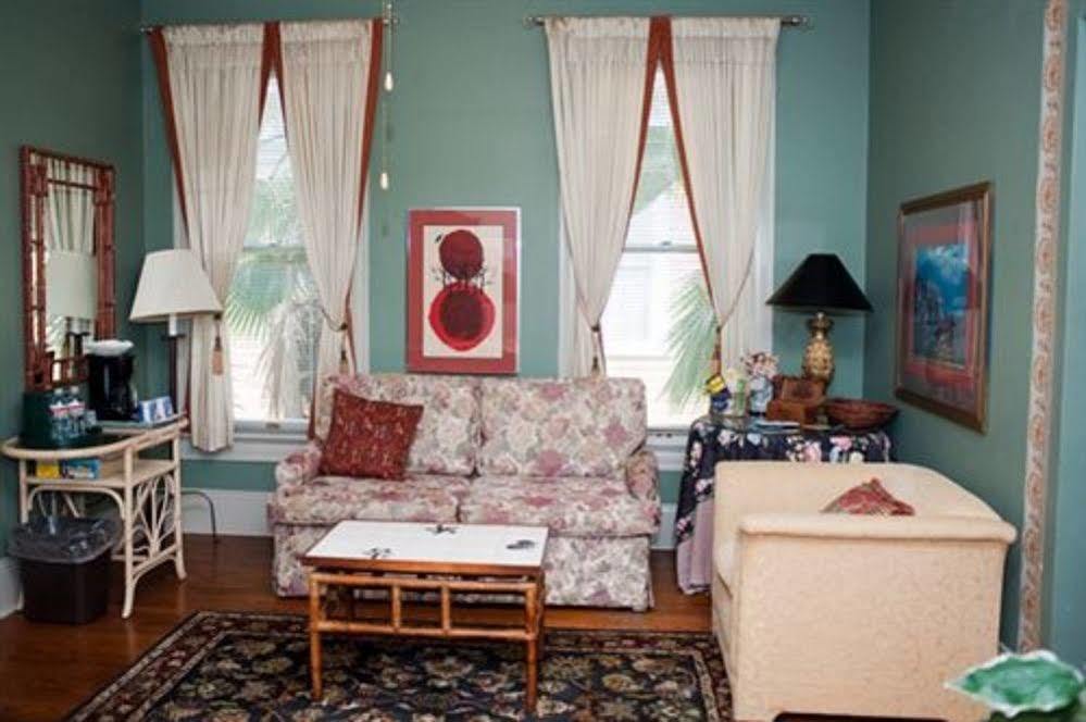 Arbor House Suites Bed And Breakfast San Antonio Bagian luar foto
